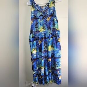 Women's Vintage Aloha Hut Hawaiian Tropical Flowy Dress, one size.